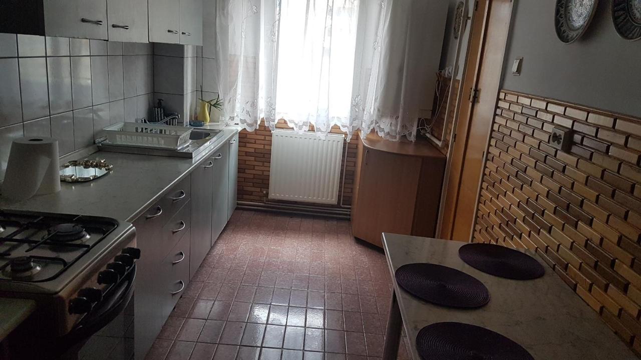 Ultracentral Beka Racadau Брашов Экстерьер фото
